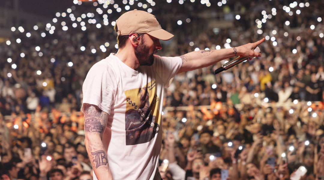 Eminem-Bahrain-crowd.jpg