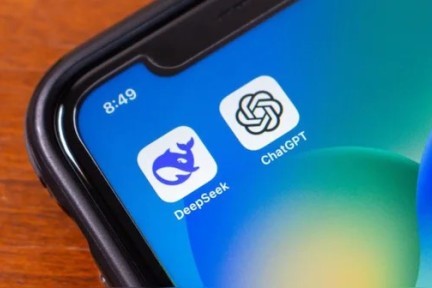 DeepSeek登顶App Store中国区免费榜，引爆AI新格局：国运级突破，引全球热议